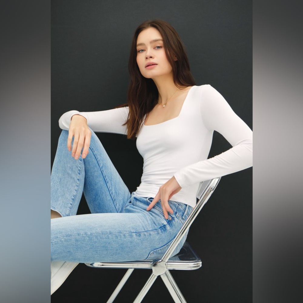 406B-WHITE. Square Neck Long Sleeve Top